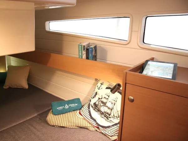 Platinum 989 Flybridge (Premiera)