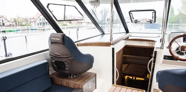 Nautika 1300 LUX