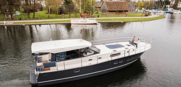 Nautika 1300 LUX