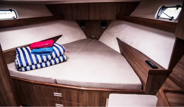 Nautika 1300 LUX