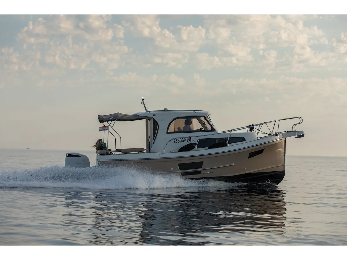 H8 - Motor Yacht in Pula