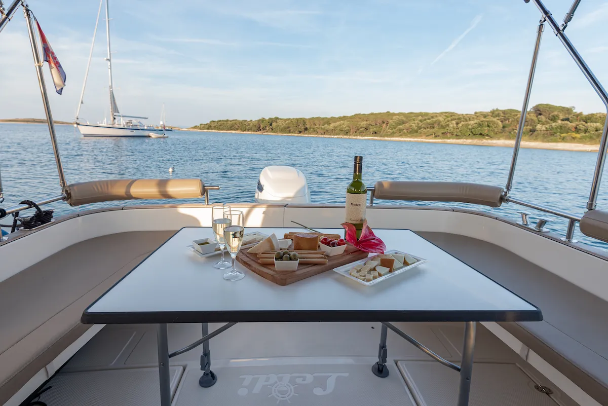 H8 - Motor Yacht in Pula