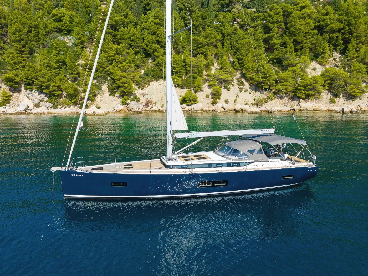 Be luxe - Sailboat in Split