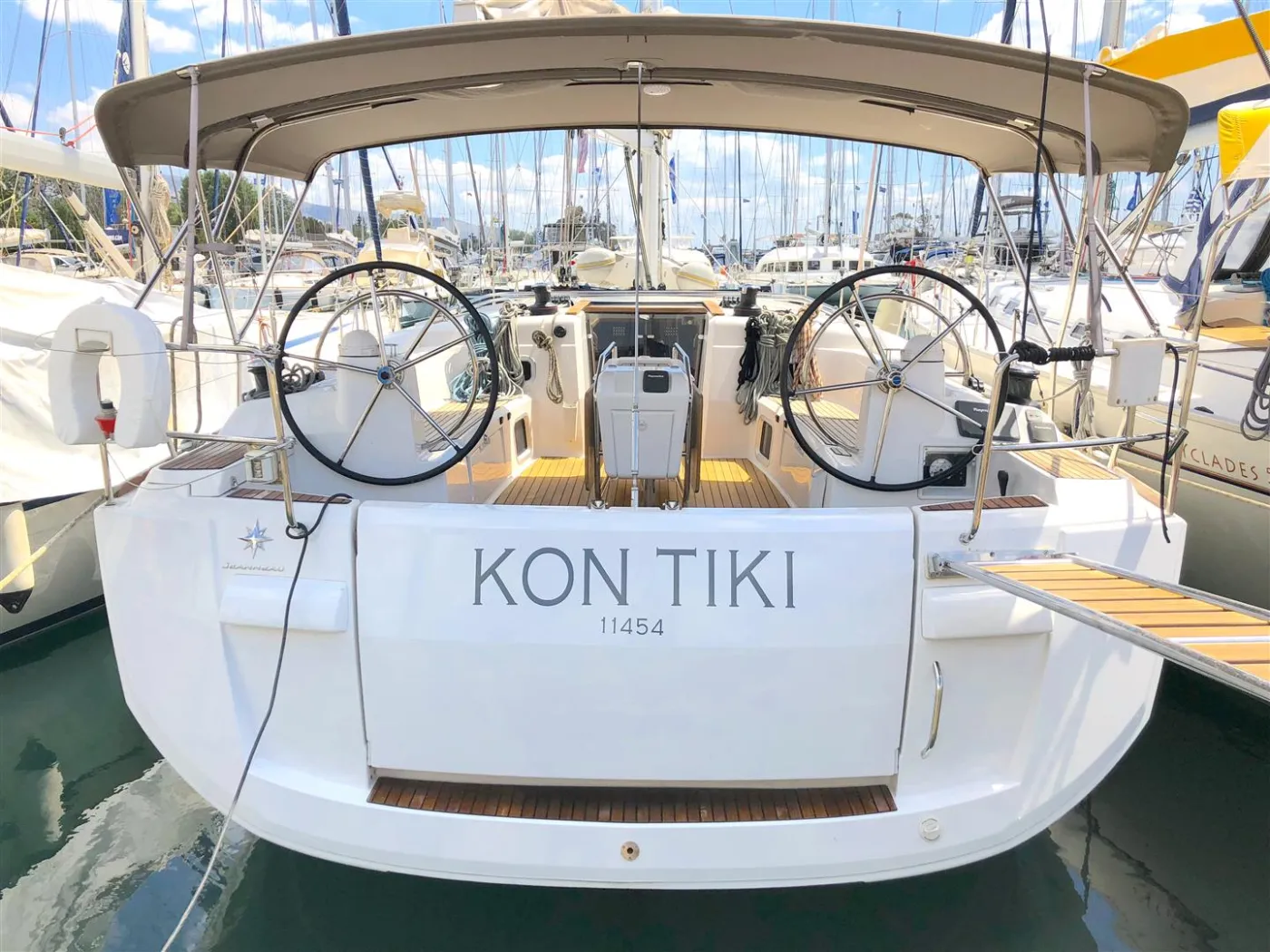 KONTIKI - Sailboat in Lefkada