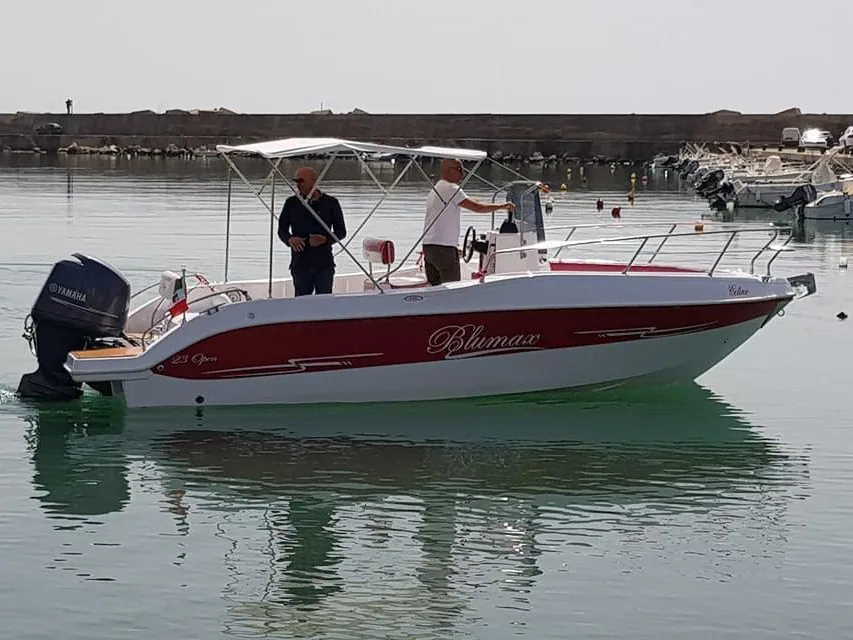 Nemo - Motor Yat içinde Livorno