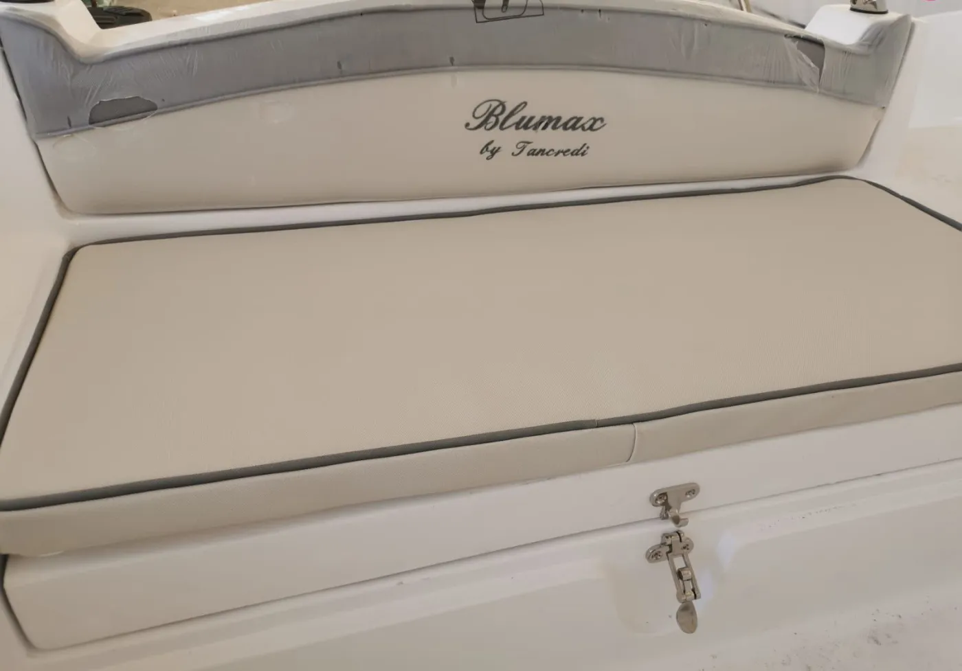 Beaje - Diva - Motor Yat içinde Livorno