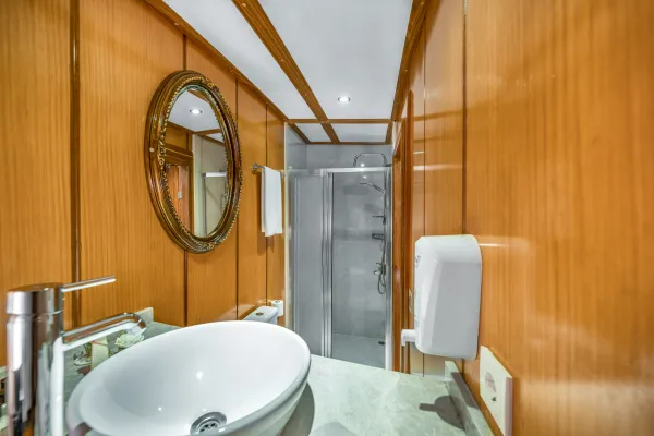 Tersane 8