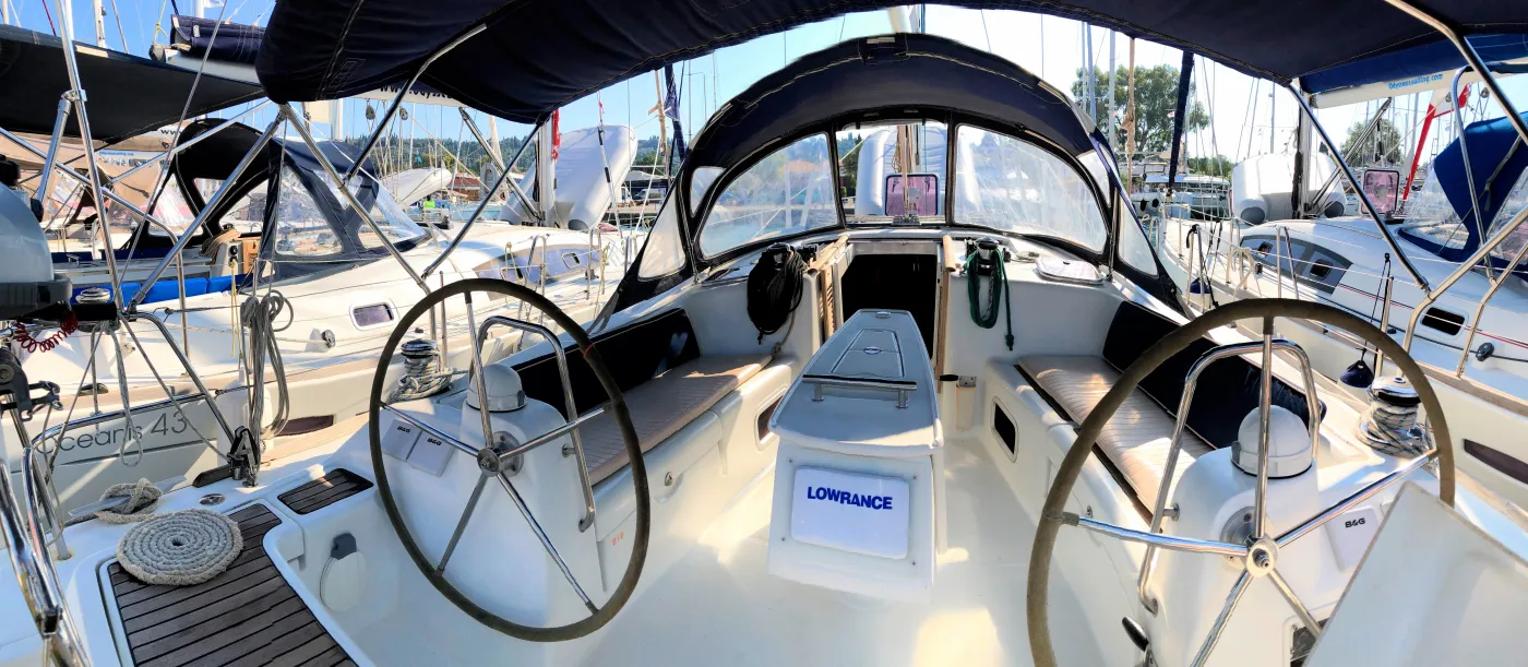 Whisper - Sailboat in Alimos