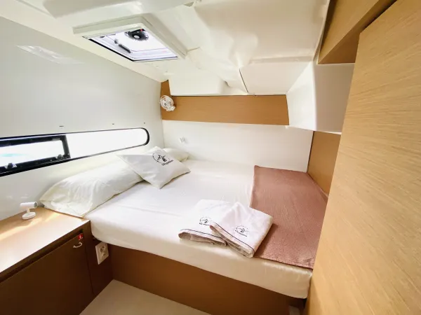 OLOKUM Mallorca BAREBOAT