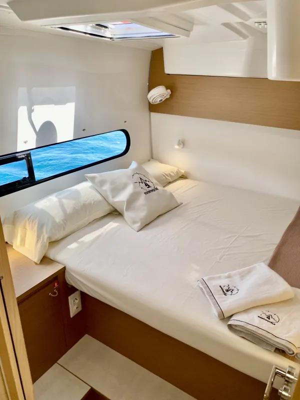 MOANA Denia BAREBOAT