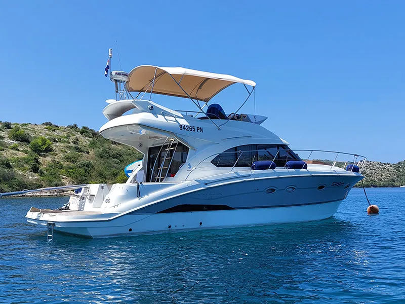 Santin - Motor Yacht in Punat