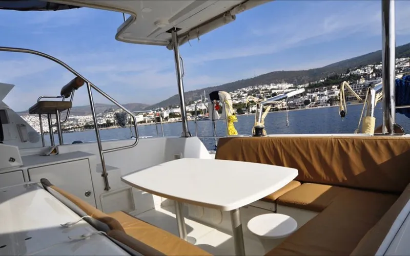 Paluko - Catamaran in Eskiçeşme