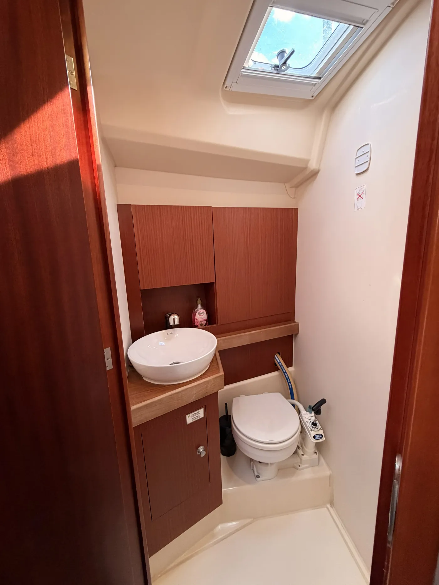 Premium - Yelkenli içinde Karagözler