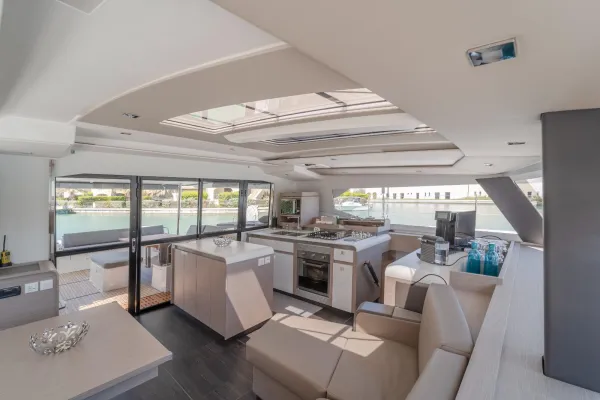 Kali II - Luxury Aeolian Experience