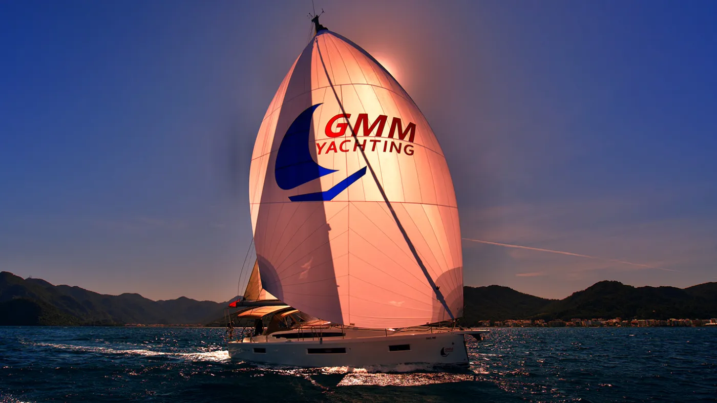 Sail Me - Yelkenli içinde Sarıana