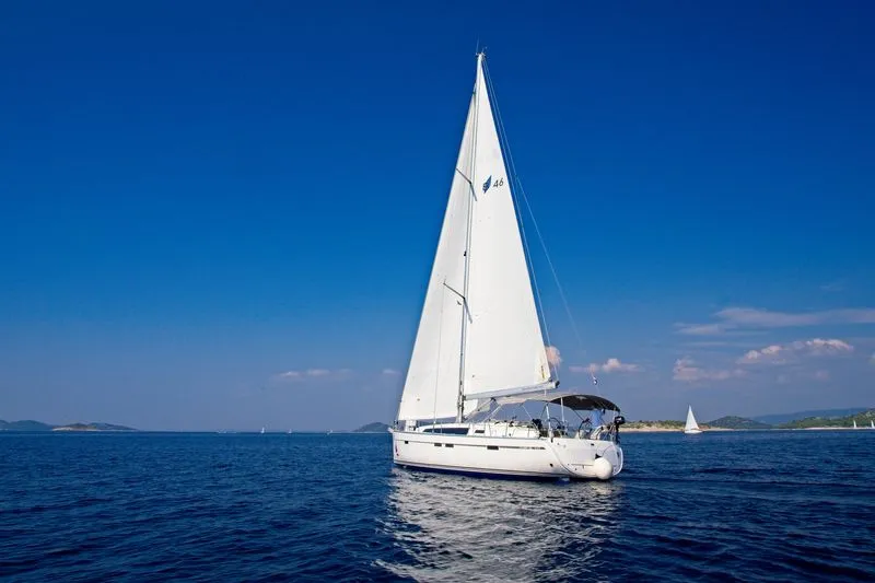 MH 48 - Sailboat in Murter