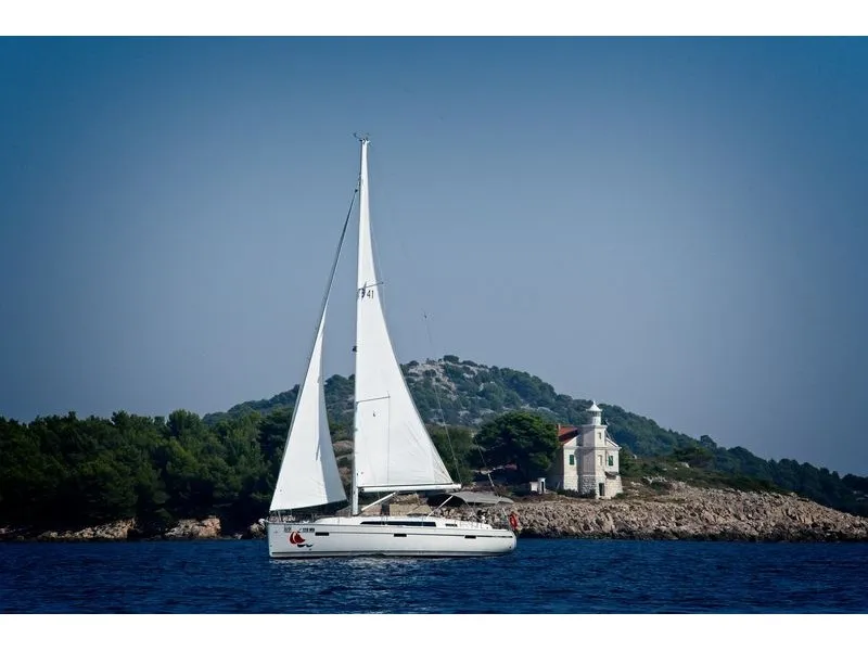 MH 67 - Sailboat in Murter