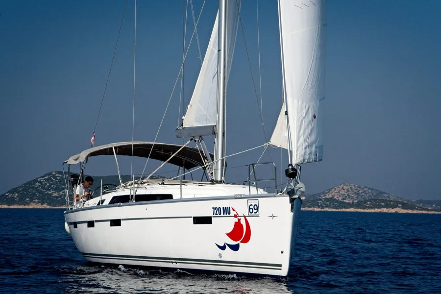 MH 66 - Sailboat in Murter