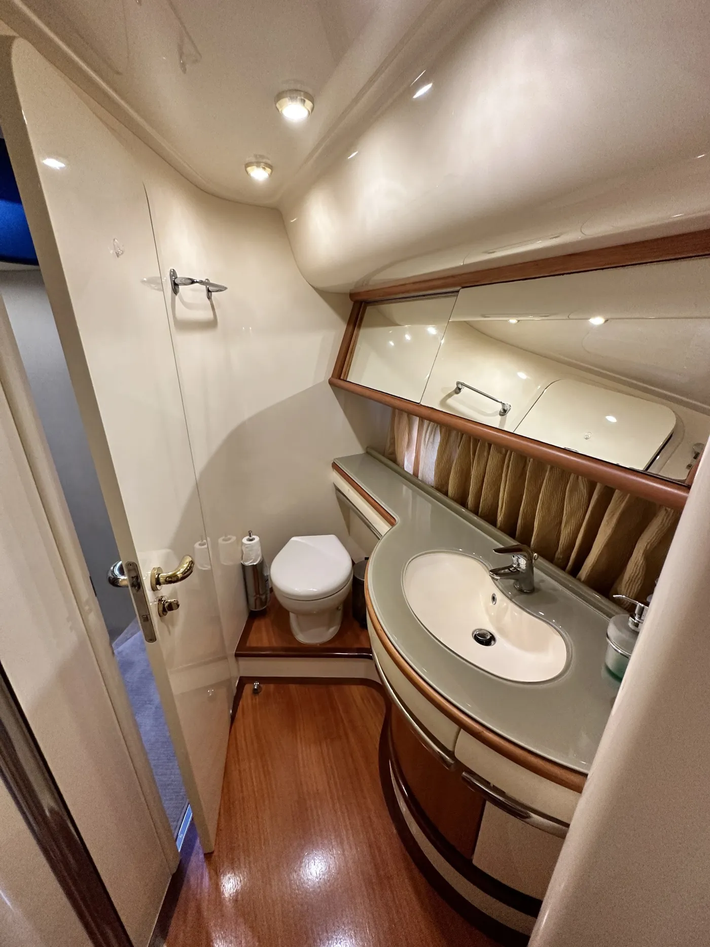 L'Eclair 3 - Motor Yacht in Vallauris