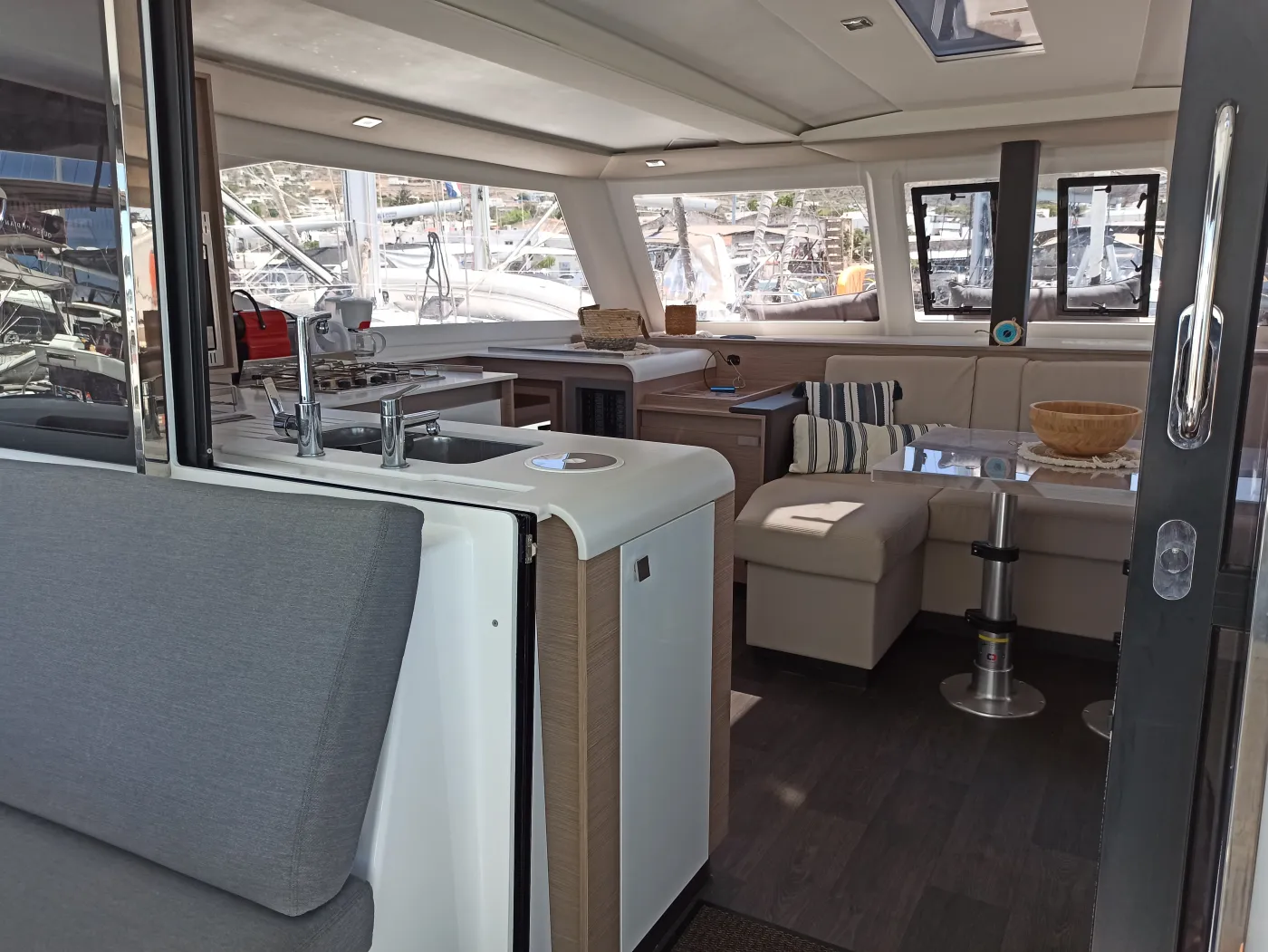 ALMIRIKI - Catamaran in Paros