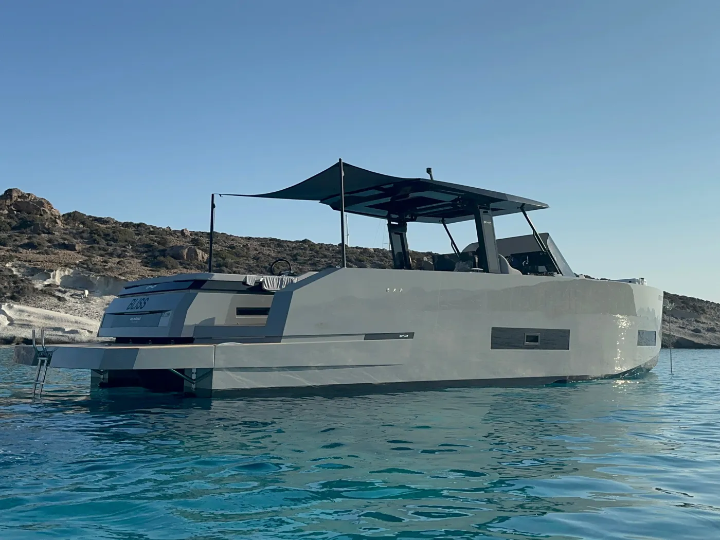 Bliss - Motor Yacht in Anatoliki Attiki