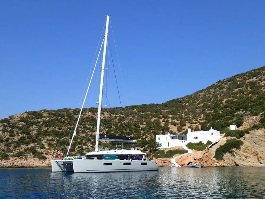 Atlantis - Catamaran in Anatoliki Attiki