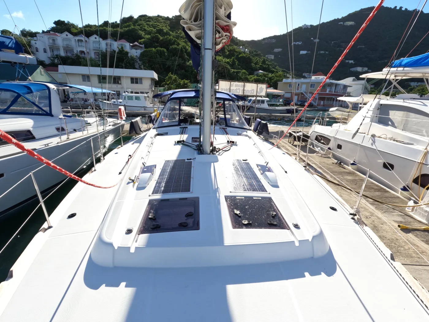 Jada - Sailboat in Road Town