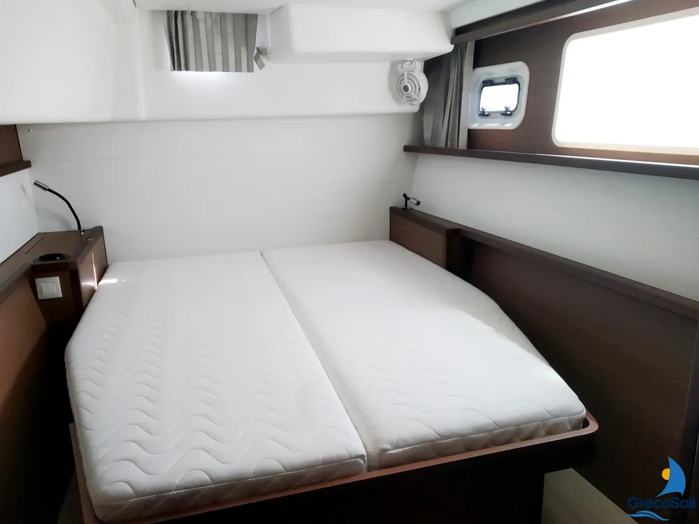 Grecostar - Catamaran in Alimos