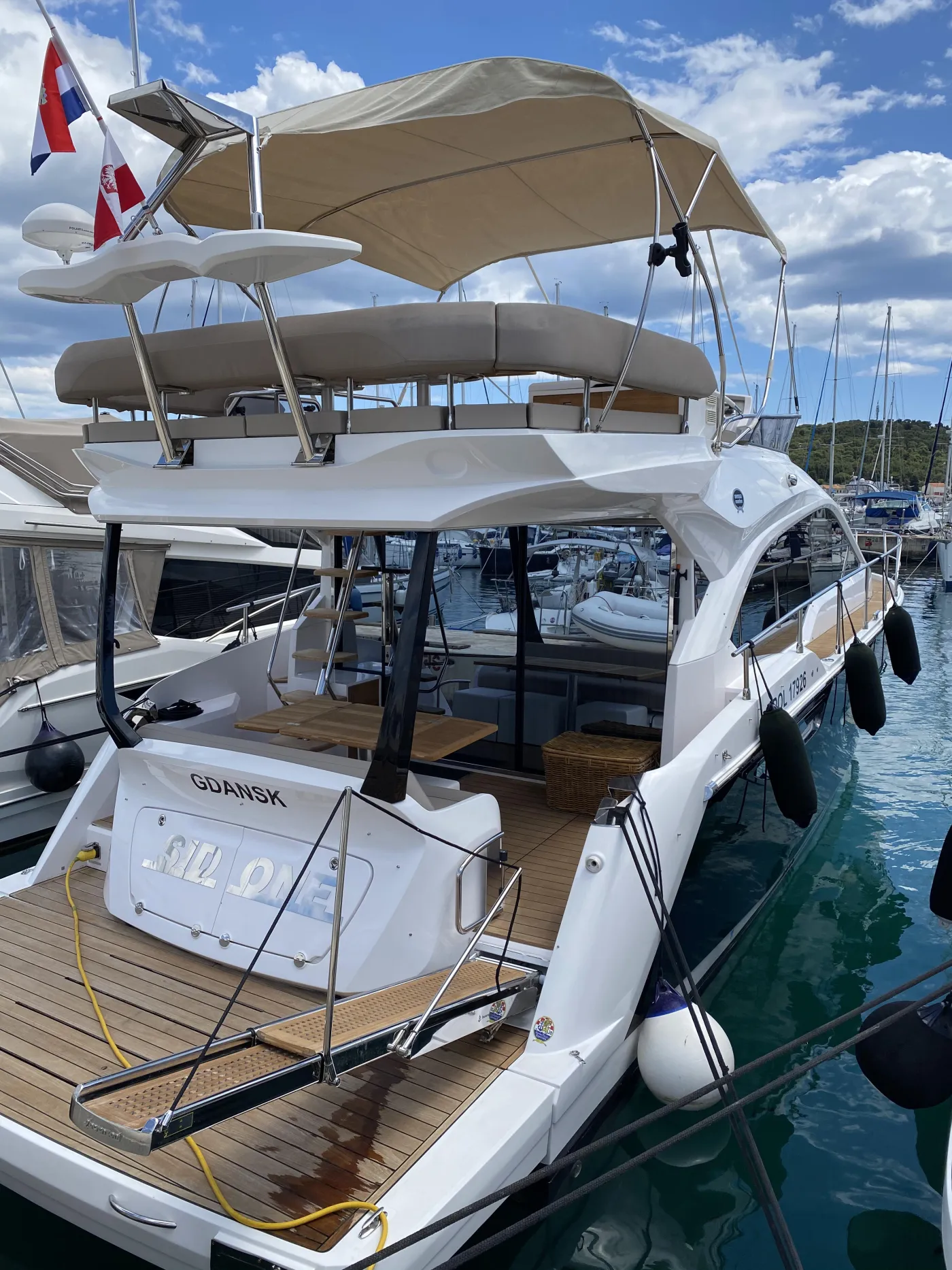 SID ONE - Motor Yacht in Šibenik