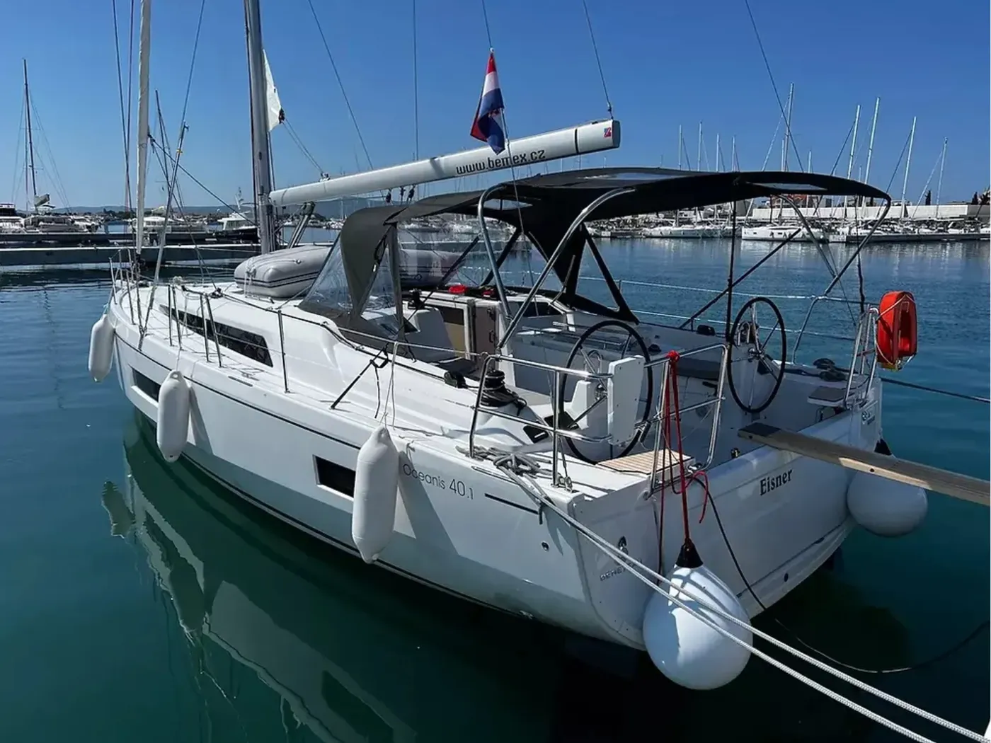 EISNER - Sailboat in Šibenik