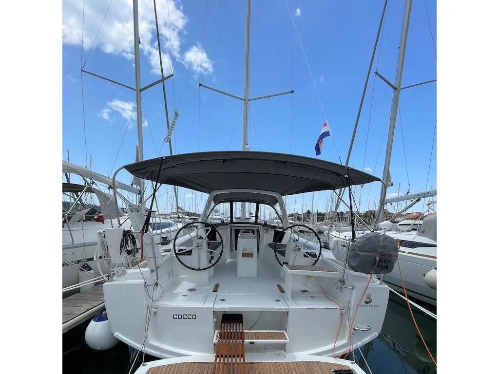 Cocco - Sailboat in Šibenik