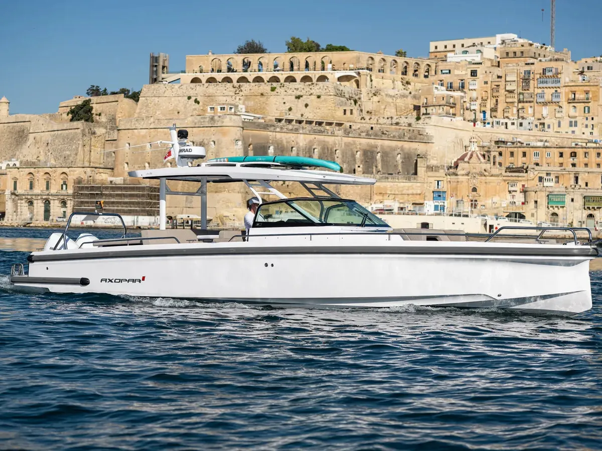 Nautiful - Motor Yacht in Floriana