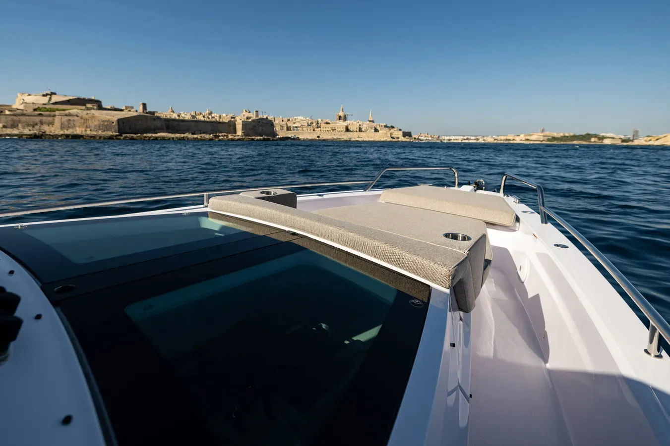 Nautiful - Motor Yacht in Floriana