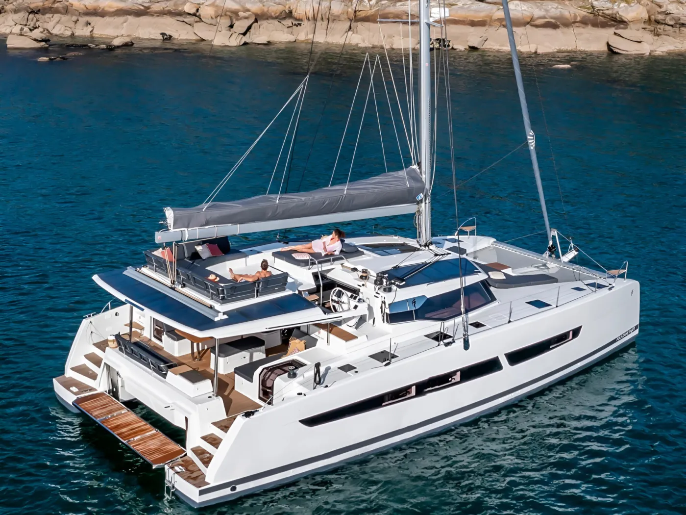 Aerial - Katamaran içinde Mikonos