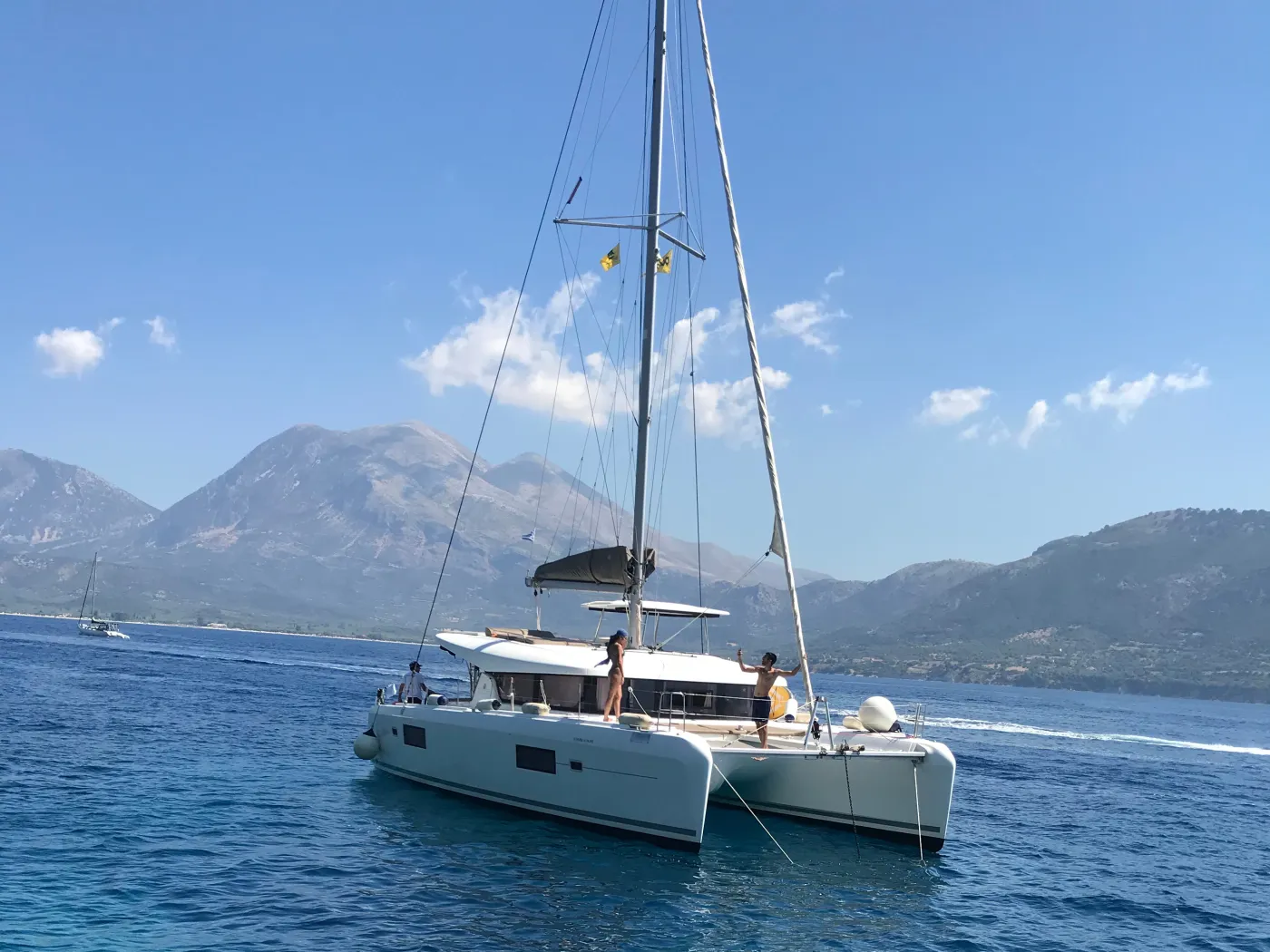 Nyami Nyami - Katamaran içinde Lefkada