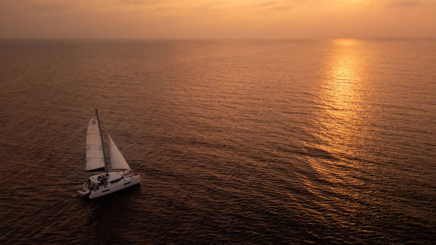 Sail La Vie - Catamaran in Malé