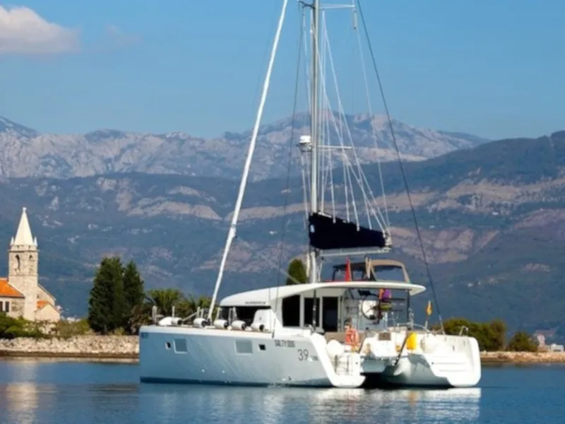 Salty Dog - Catamaran in Preveza