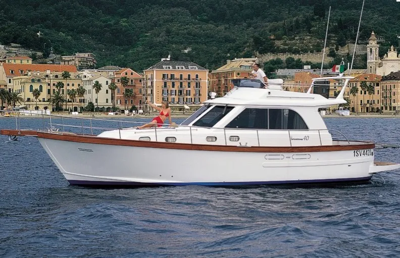 Perla di mare - Motor Yacht in Cagliari