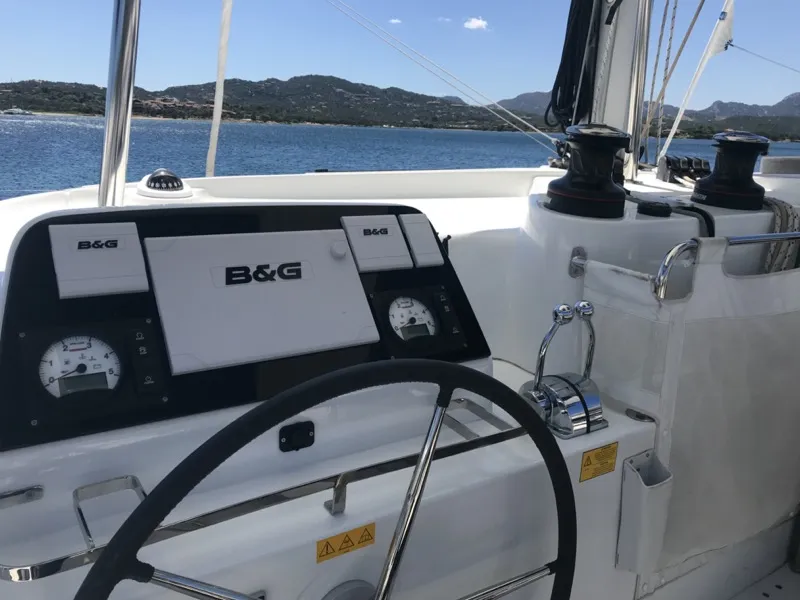 Zippiri - Catamaran in Olbia