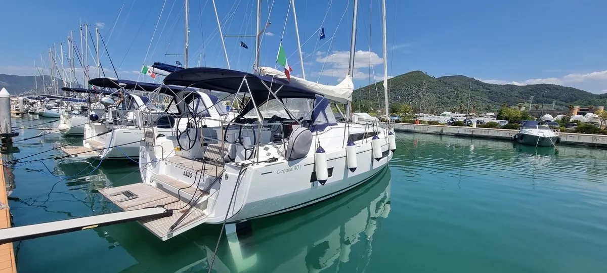 Aries - Sailboat in Salerno