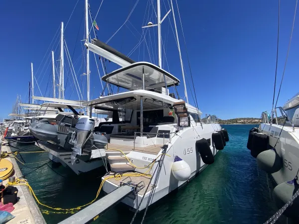 The Moon (SXM)