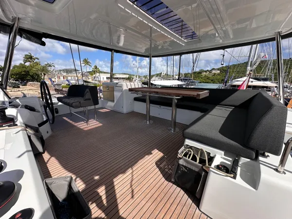 Maui- FIRST CLASS