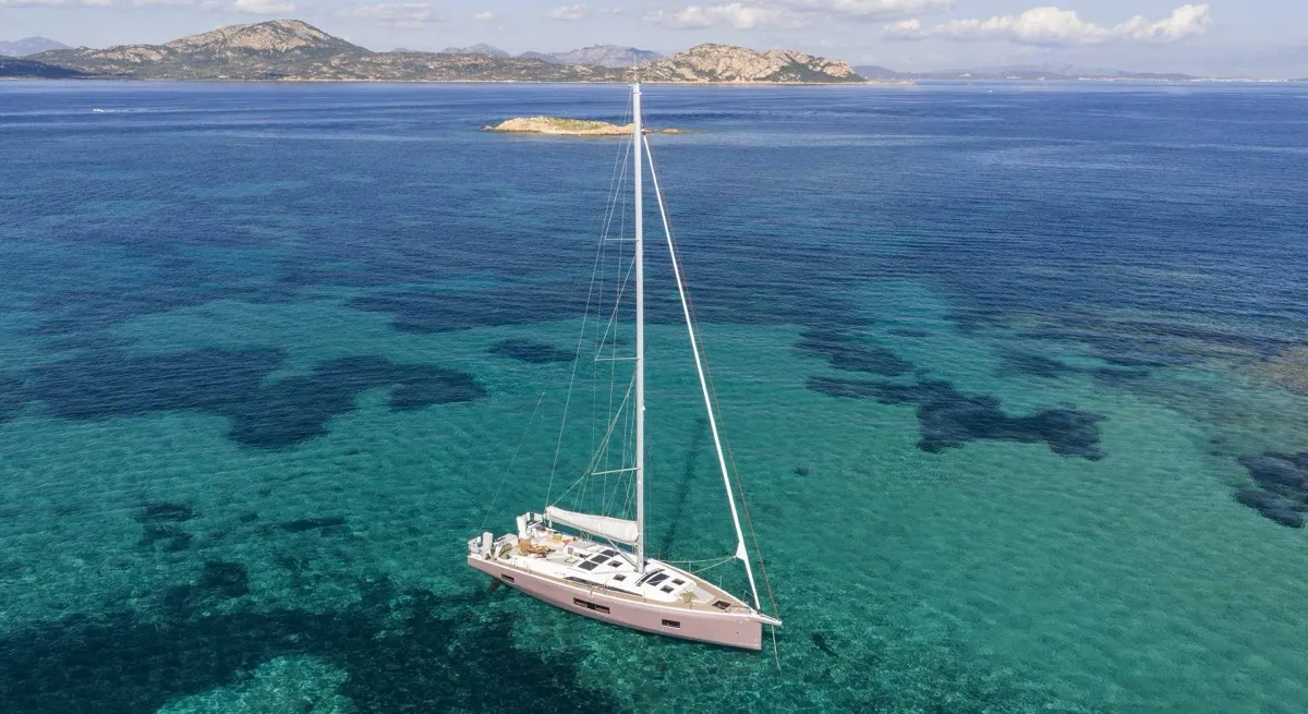 Isola Bianca - Sailboat in Olbia