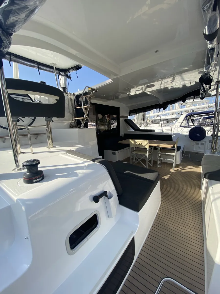 Delta Aquarii - Catamaran in Tonnarella