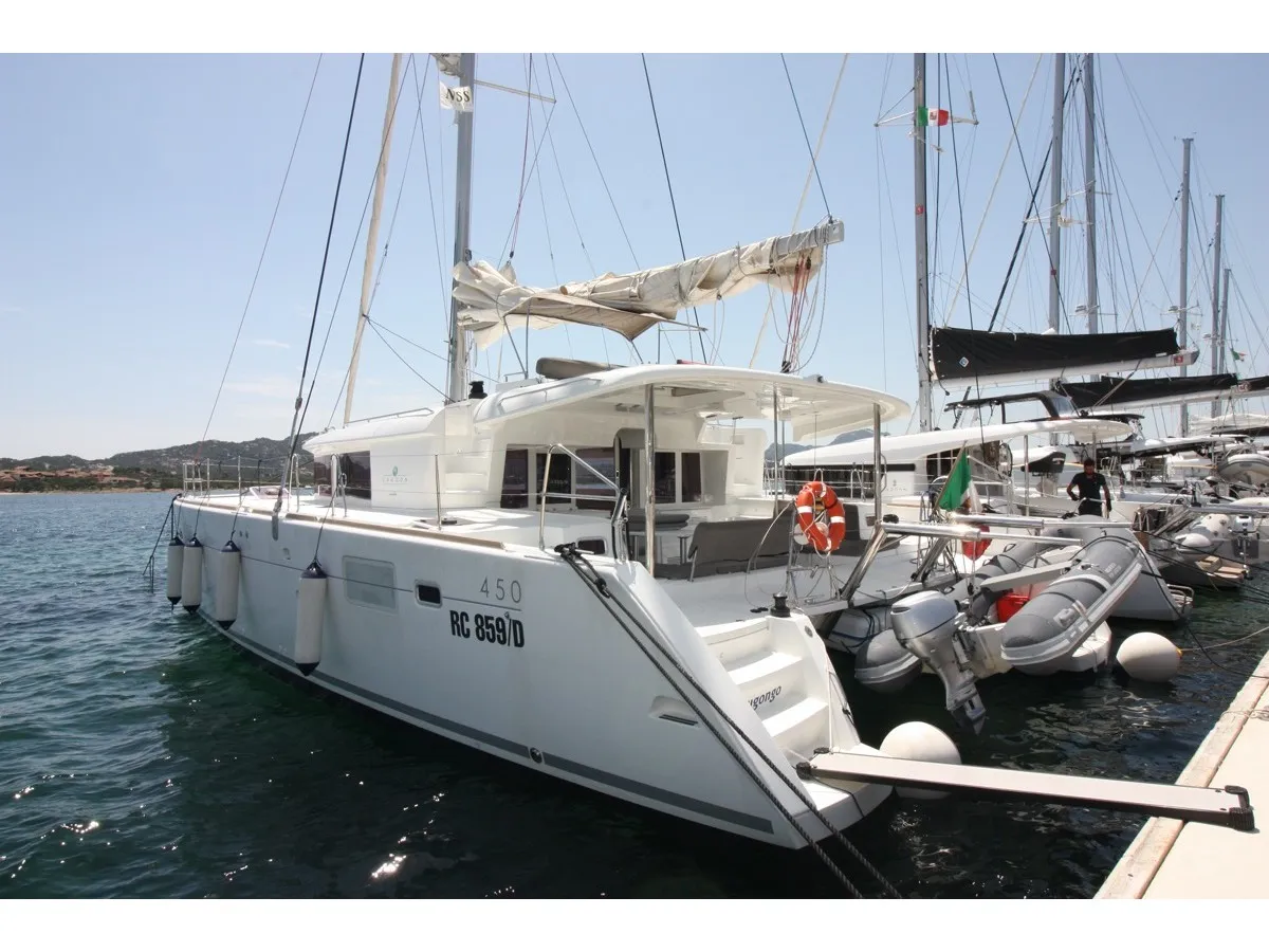 Dugongo - Catamaran in Olbia