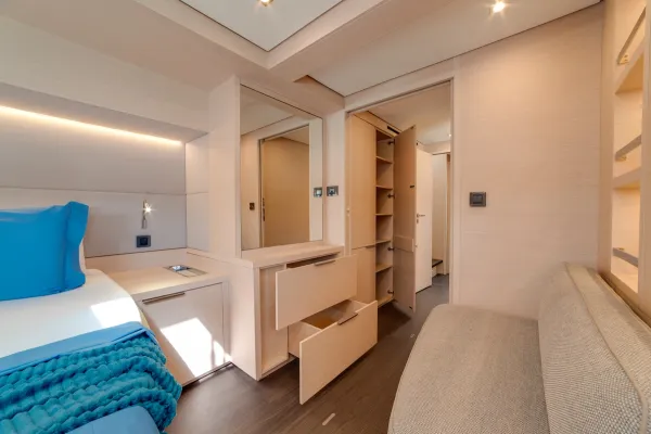 Zeri - FIRST CLASS