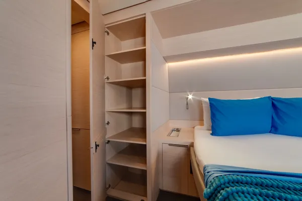 Zeri - FIRST CLASS