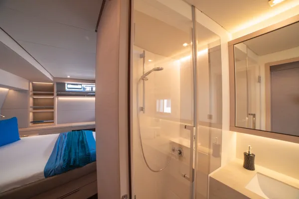 Zeri - FIRST CLASS