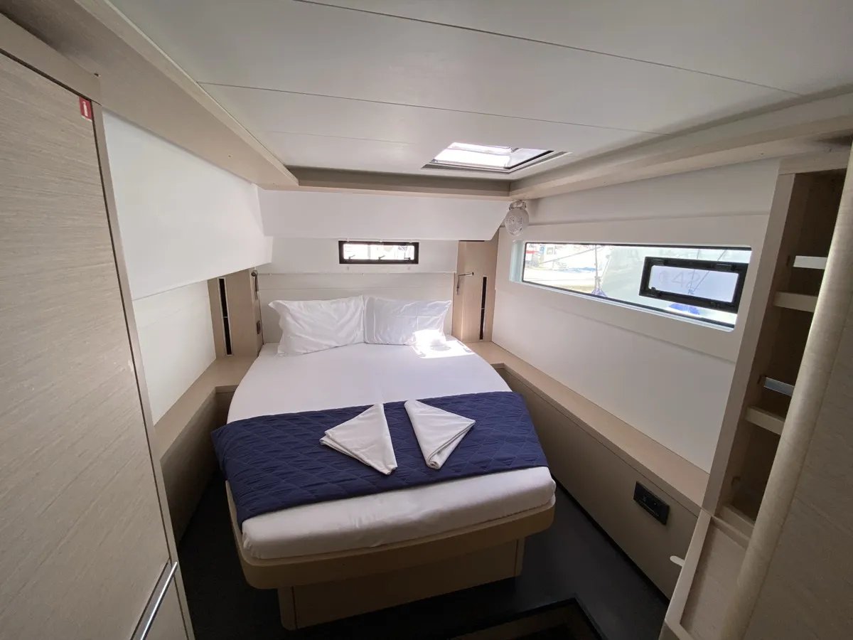Cresta Bianca - Catamaran in Olbia