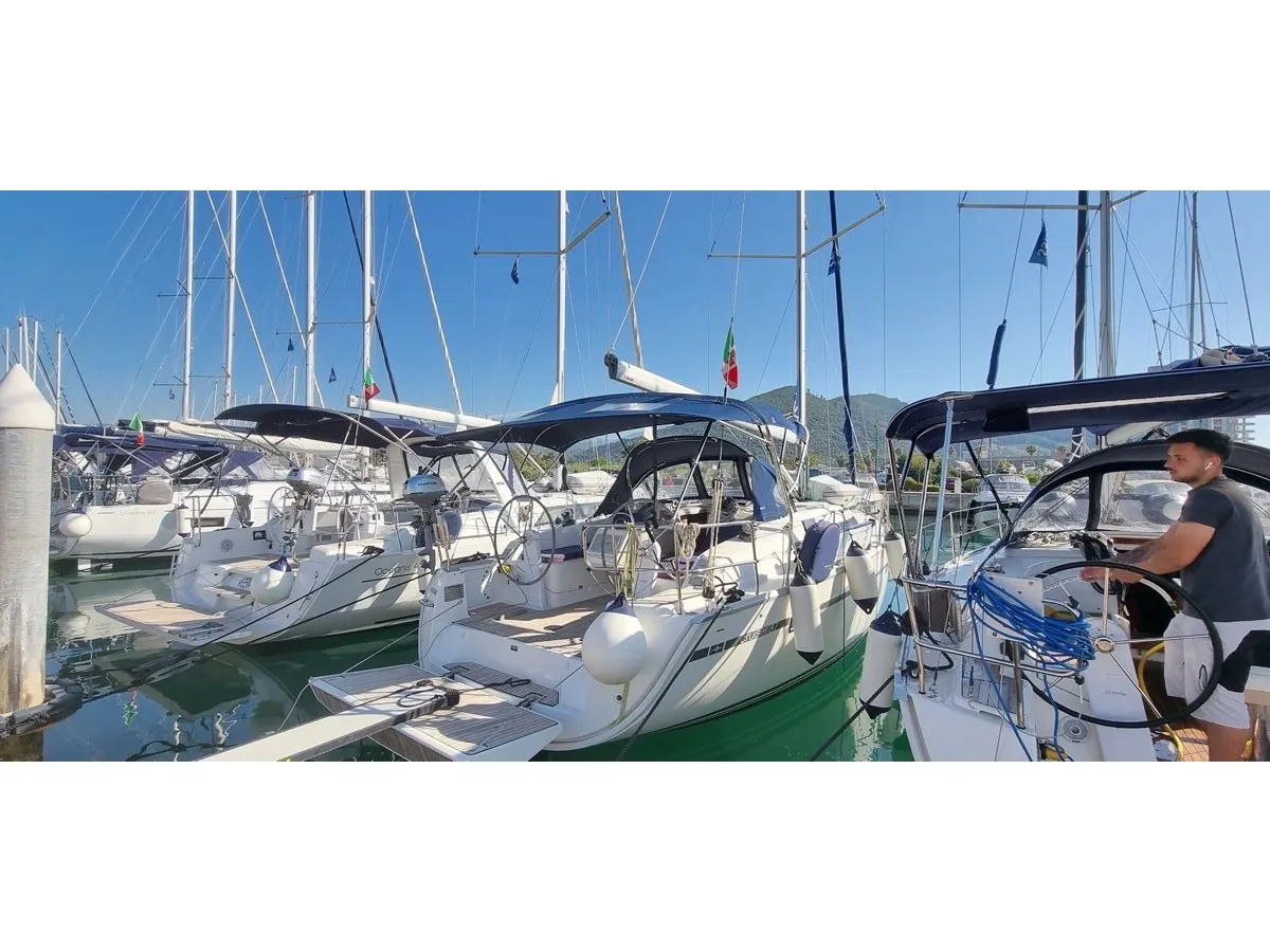 Menkar - Sailboat in Olbia